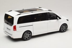 Mercedes V-Class W447 AMG Line Blanc Norev 1:18 183876 Métal Moulé — image 3 sur 8