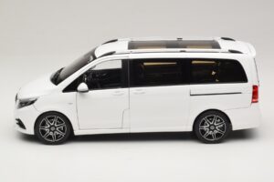 Mercedes V-Class W447 AMG Line Blanc Norev 1:18 183876 Métal Moulé — image 5 sur 8