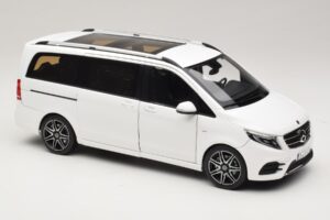 Mercedes V-Class W447 AMG Line Blanc Norev 1:18 183876 Métal Moulé — image 6 sur 8