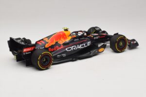Oracle Red Bull Racing RB18 S. Perez Winner Monaco GP 2022 Minichamps 1:18 110220711 Résine — image 2 sur 7