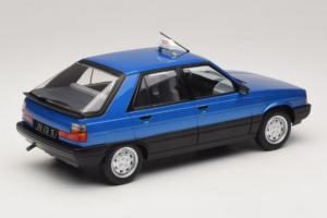 Renault 11 GTL Taxi James Bond MCG 1:18 MCG18833 Métal Moulé — image 2 sur 6