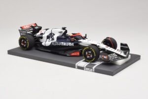 Scuderia AlphaTauri AT04 D. Ricciardo Hungarian GP 2023 Minichamps 1:18 117231203 Résine — image 4 sur 7