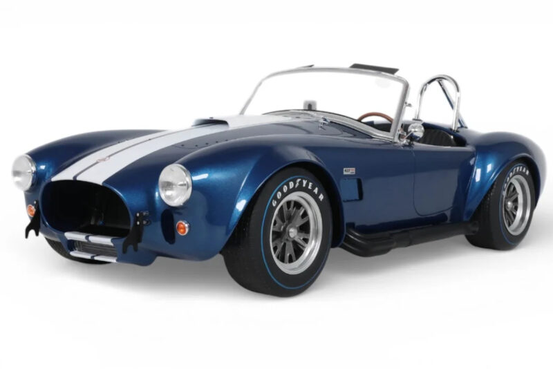Shelby Cobra 427 S/C Bleu & Blanc Rayure GT Spirit 1:8 GTS800802 Résine
