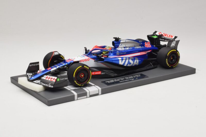 Visa Cash App RB VCARB 01 A. Iwasa FP1 Japanese GP 2024 Minichamps 1:18 117240440 Résine