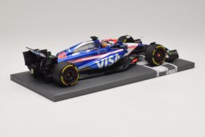 Visa Cash App RB VCARB 01 A. Iwasa FP1 Japanese GP 2024 Minichamps 1:18 117240440 Résine — image 2 sur 7