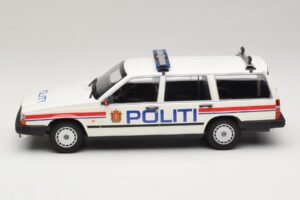Volvo 740 GL Break Politi Norway Minichamps 1:18 155171796 Métal Moulé — image 3 sur 6
