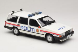 Volvo 740 GL Break Politi Norway Minichamps 1:18 155171796 Métal Moulé — image 4 sur 6