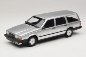 Volvo 740 GL Break Argent Minichamps 1:18 155171770 Métal Moulé
