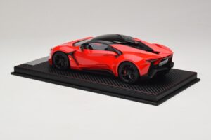 W Motors Fenyr Supersport Rouge SophiArt 1:18 SA003-06 Résine — image 4 sur 6
