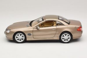 Mercedes SL500 R230 Travertine Beige Norev 1:18 183843 Métal Moulé — image 4 sur 9