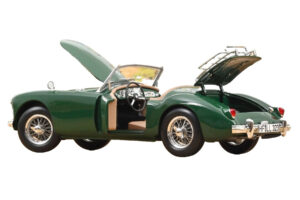 MG MGA British Racing Green Norev 1:18 182610 Métal Moulé — image 2 sur 5