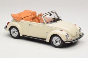 Volkswagen 1303 Cabriolet Cream White Norev 1:18 188535 Métal Moulé — image 4 sur 6