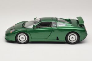 Bugatti EB110 Vert Métallisé Bburago 1:18 3003 Métal Moulé — image 4 sur 8