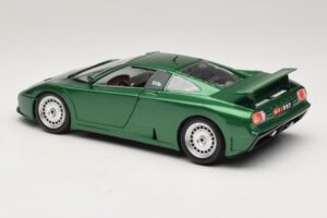 Bugatti EB110 Vert Métallisé Bburago 1:18 3003 Métal Moulé — image 7 sur 8