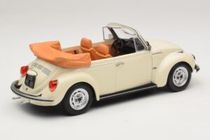 Volkswagen 1303 Cabriolet Cream White Norev 1:18 188535 Métal Moulé — image 2 sur 6