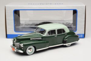 Cadillac Fleetwood Series 60 Special Vert MCG 1:18 MCG18657 Métal Moulé — image 6 sur 6