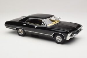 Chevrolet Impala Noir MCG 1:18 MCG181006 Métal Moulé — image 4 sur 6
