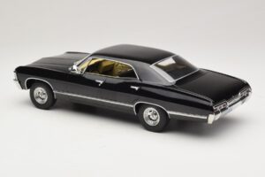 Chevrolet Impala Noir MCG 1:18 MCG181006 Métal Moulé — image 5 sur 6