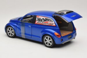 Chrysler PT Cruiser Livraison Bleu Hot Wheels 1:18 29616 Métal Moulé — image 4 sur 7