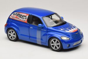 Chrysler PT Cruiser Livraison Bleu Hot Wheels 1:18 29616 Métal Moulé — image 5 sur 7