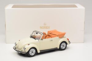 Volkswagen 1303 Cabriolet Cream White Norev 1:18 188535 Métal Moulé — image 6 sur 6