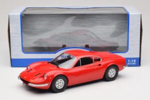 Ferrari Dino 246 GT Rouge MCG 1:18 MCG18359 Métal Moulé — image 6 sur 6