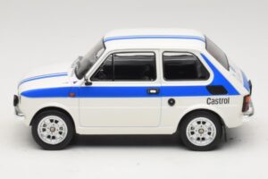 Fiat 126 Castrol Livery Blanc Bleu MCG 1:18 MCG18666 Métal Moulé — image 3 sur 6