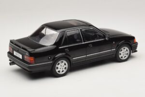 Ford Orion Mk2 RS Package Noir MCG 1:18 MCG18649 Métal Moulé — image 2 sur 6