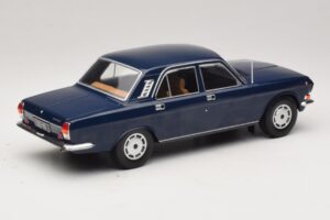 GAZ Volga GAZ-24-10 Bleu Foncé MCG 1:18 MCG18014 Métal Moulé — image 2 sur 6