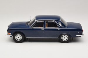 GAZ Volga GAZ-24-10 Bleu Foncé MCG 1:18 MCG18014 Métal Moulé — image 3 sur 6