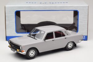 GAZ Volga GAZ-24-10 Gris MCG 1:18 MCG18016 Métal Moulé — image 6 sur 6