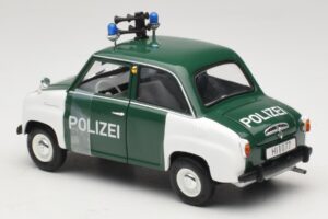 Goggomobil T250 Police Revell 1:18 08976-R1 Métal Moulé — image 5 sur 6