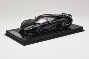 Koenigsegg Regera Noir Pack Carbone Intérieur Beige FrontiArt 1:18 REMC042 Résine
