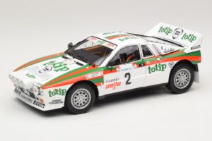 Lancia 037 #2 A. Bettega / M. Perissinot Rally San Marino 1984 Kyosho 1:18 08306F Métal Moulé