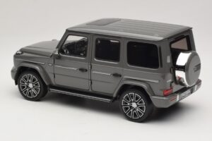Mercedes G-Class W465 Classic Grey Norev 1:18 183035 Métal Moulé — image 5 sur 6