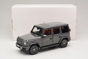Mercedes G-Class W465 Classic Grey Norev 1:18 183035 Métal Moulé — image 6 sur 6