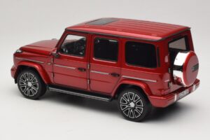 Mercedes G-Class W465 Hyacinth Red Norev 1:18 183037 Métal Moulé — image 5 sur 6