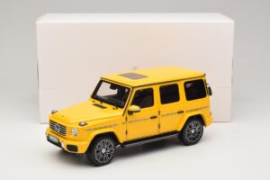Mercedes G-Class W465 Sun Yellow Norev 1:18 183038 Métal Moulé — image 6 sur 6