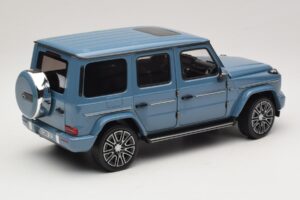 Mercedes G-Class W465 Vintage Blue Norev 1:18 183034 Métal Moulé — image 2 sur 6