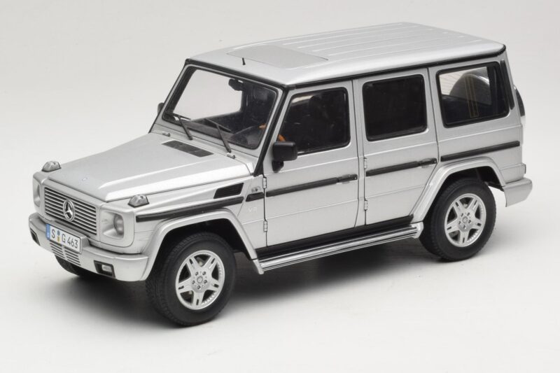 Mercedes G500 W463 LWB Édition Concessionnaire Argent AUTOart 1:18 B66962142 Métal Moulé