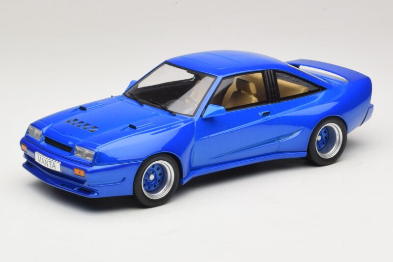 Opel Manta B Bleu Métallisé MCG 1:18 MCG18258 Métal Moulé