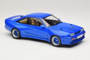 Opel Manta B Bleu Métallisé MCG 1:18 MCG18258 Métal Moulé — image 4 sur 6
