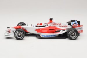 Panasonic Toyota Racing TF106 #11 J. Trulli 2006 Minichamps 1:18 AM59558L Métal Moulé — image 3 sur 7