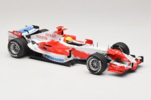Panasonic Toyota Racing TF106 #12 R. Schumacher 2006 Minichamps 1:18 AM59557K Métal Moulé — image 4 sur 7