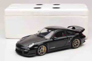Porsche 911 997 GT2 RS Noir Minichamps 1:18 100069401-O Métal Moulé — image 8 sur 8