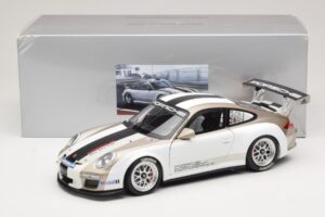 Porsche 911 997 GT3 Cup Blanc Avec Bandes 2008 Minichamps 1:18 WAP0210130C Métal Moulé — image 8 sur 8