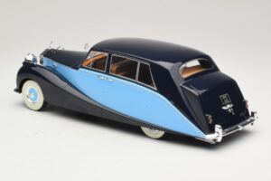 Rolls-Royce Silver Wraith Empress by Hooper Noir & Bleu Foncé MCG 1:18 MCG18051 Métal Moulé — image 5 sur 6