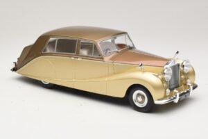 Rolls-Royce Silver Wraith Empress by Hooper Marron & Or MCG 1:18 MCG18000 Métal Moulé — image 4 sur 6