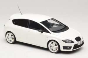 SEAT Leon Cupra R Mk2 Blanc Otto 1:18 OT1332 Résine — image 4 sur 6