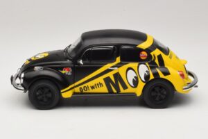 Volkswagen Beetle 1303 Go with Moon Solido 1:18 S1800519 Métal Moulé — image 4 sur 8